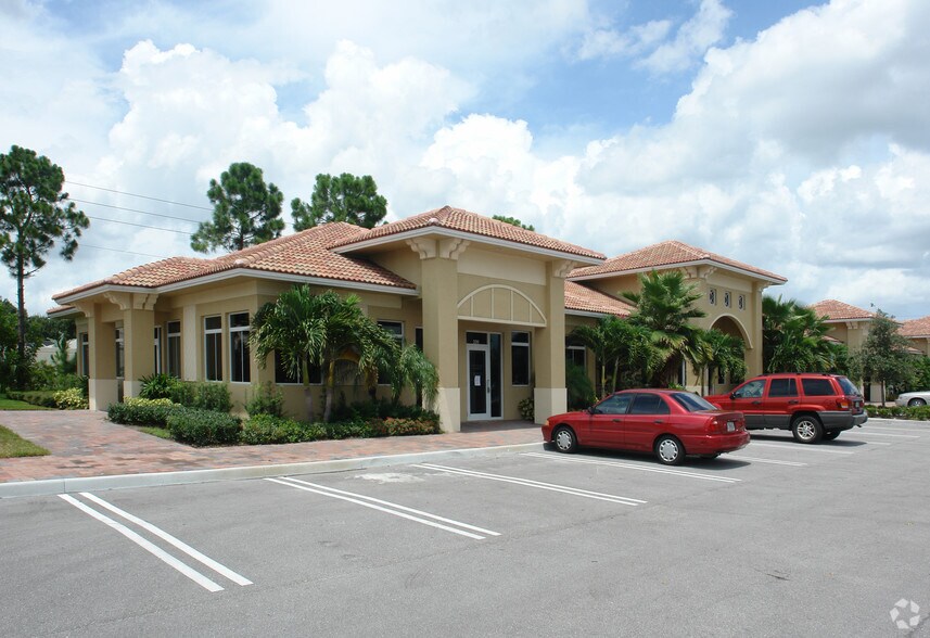 More Photos Of 300-322 NW Bethany Dr, Port Saint Lucie Coworking Space