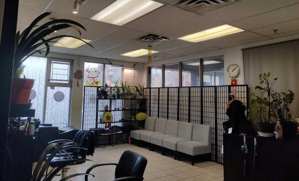 More Photos Of 130-132 3rd Ave SE, Calgary Storefront Retail Office For Sale