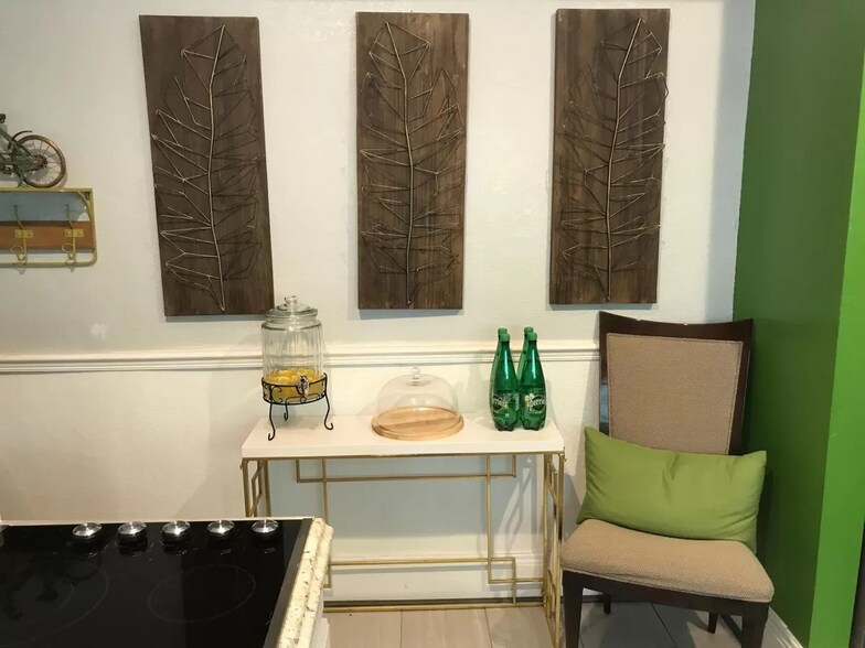 More Photos Of 1113 NW 5th Ave, Gainesville Specialty For Sale