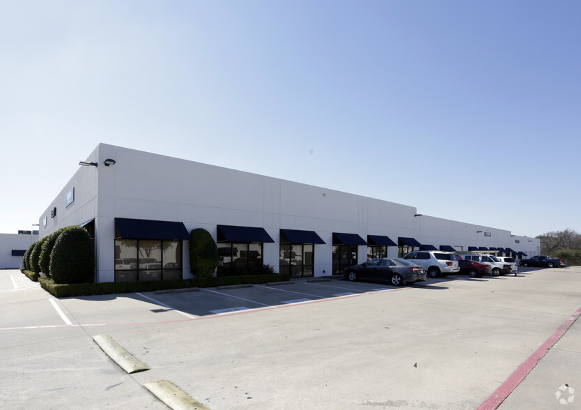 Primary Photo Of 17817 Davenport Rd, Dallas Light Manufacturing For Lease