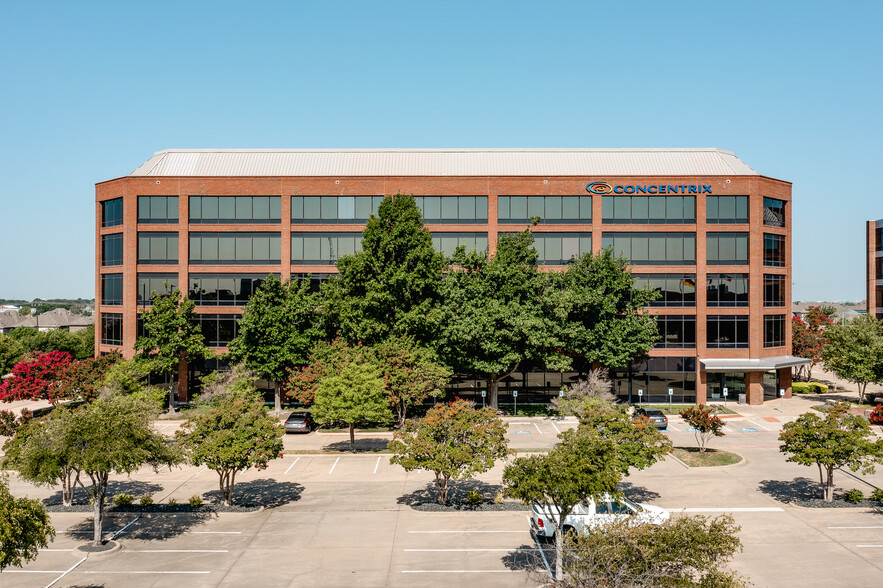 Primary Photo Of 17787 Waterview Pky, Dallas Office For Sale