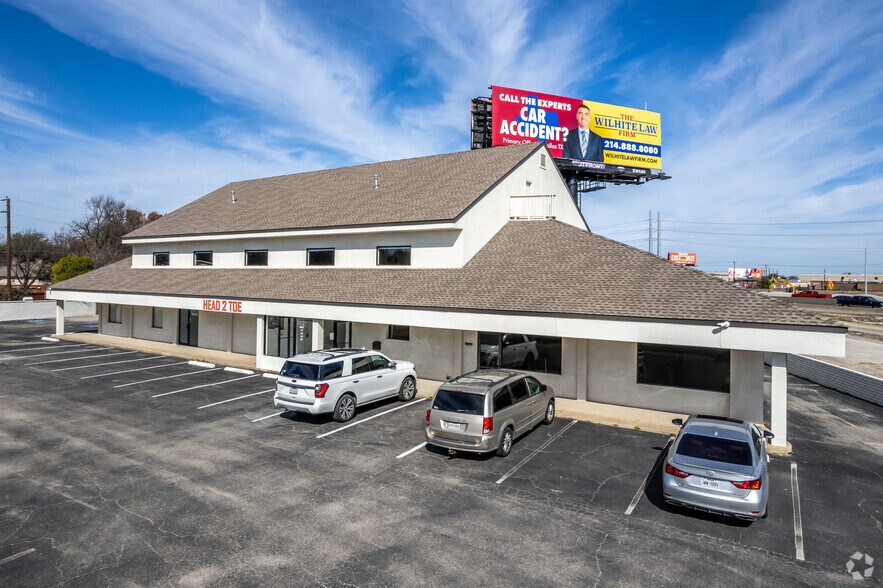 More Photos Of 10505-10527 Church Rd, Dallas Medical For Lease