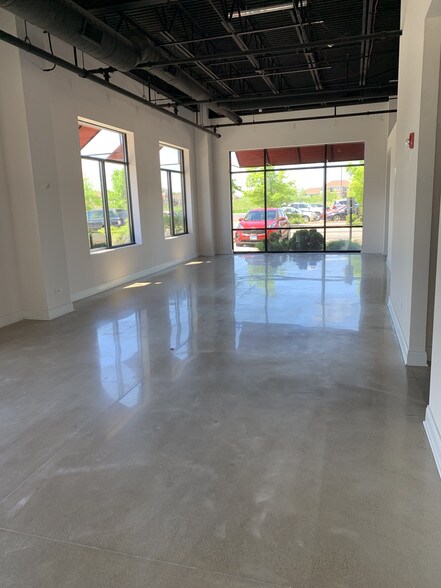 More Photos Of 2380 Esplanade Dr, Algonquin Office For Lease