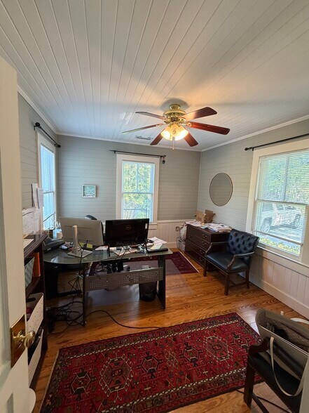 More Photos Of 1524 Ashley River Rd, Charleston Office For Sale
