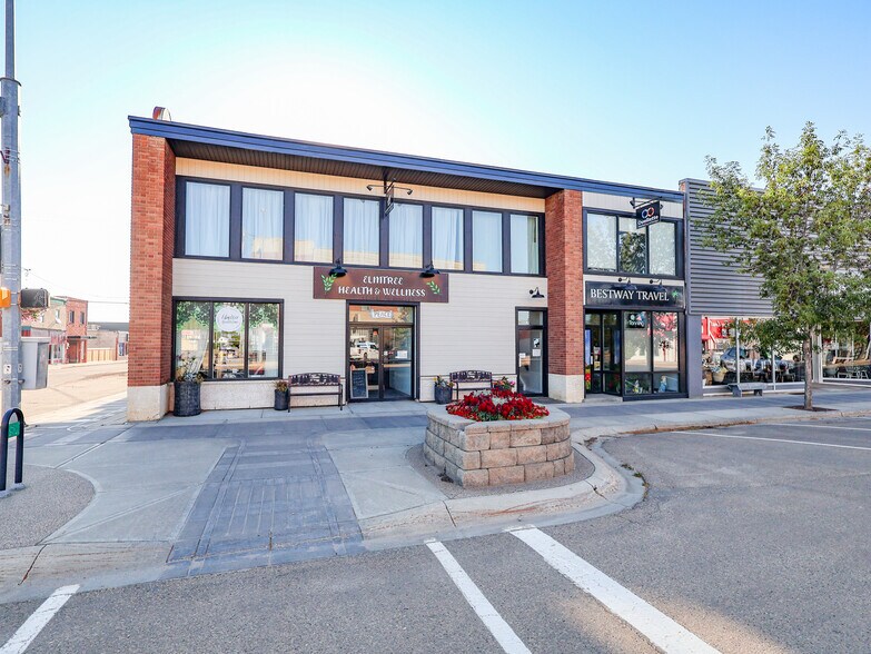 More Photos Of 5002 50 st, Stettler Flex For Sale