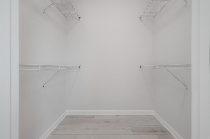 More Photos Of 3921 State St, Tampa Specialty For Sale