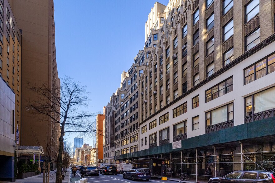 More Photos Of 245-247 W 29th St, New York Office For Lease