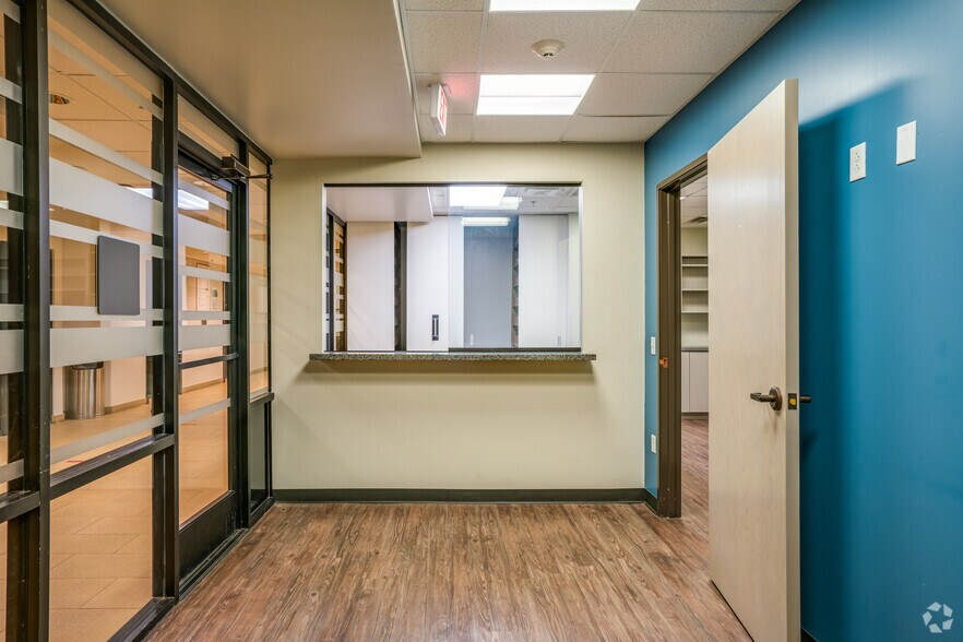 More Photos Of 5040 N 15th Ave, Phoenix Medical For Lease