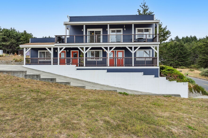 More Photos Of 129 Lower Pacific Dr, Whitethorn General Retail For Sale