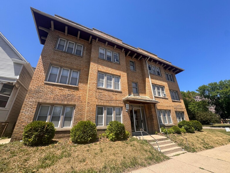 More Photos Of 2767 N Holton St, Milwaukee Apartments For Sale