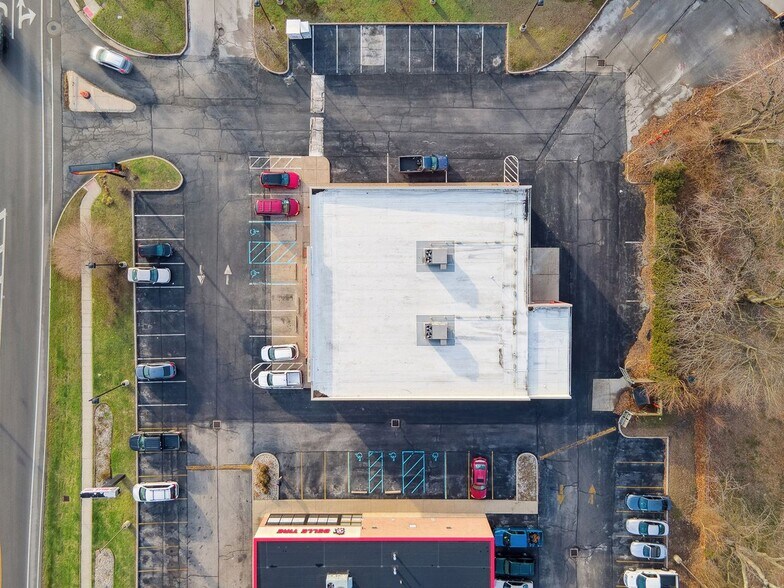 More Photos Of 3138-3139 King Rd, Toledo Freestanding For Lease