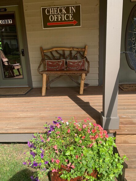 More Photos Of 19259 Rosman Hwy, Sapphire Hotel For Sale