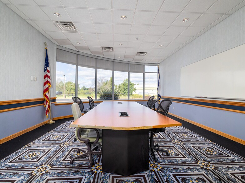 More Photos Of 490 Park Dr, Weirton Office For Lease