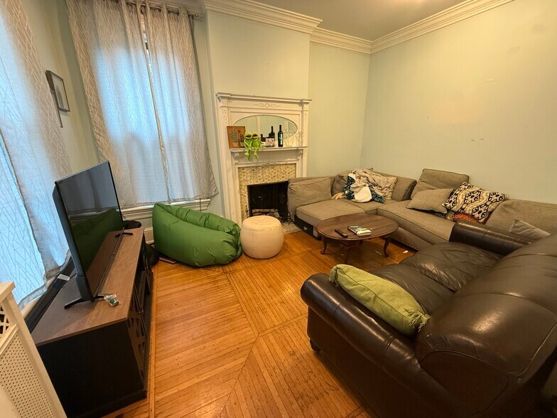 More Photos Of , Scranton Unknown For Sale