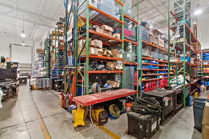 More Photos Of 2805-2889 N Commerce Pky, Miramar Distribution For Lease