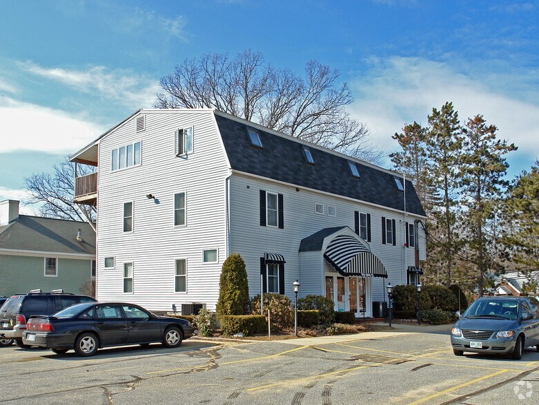 More Photos Of 200 Main St, Salem Office Residential For Sale