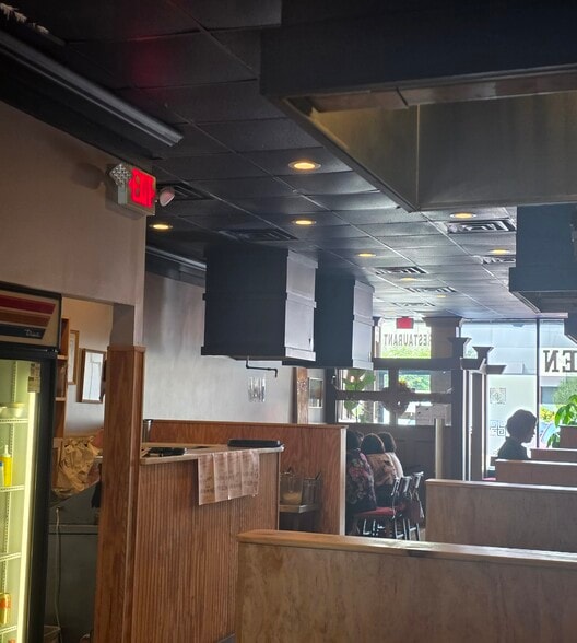 More Photos Of 7311 Little River Tpke, Annandale Storefront For Sale