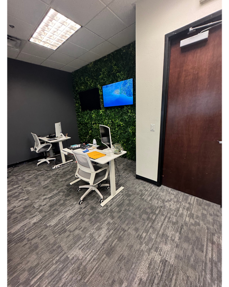 More Photos Of 9890 S Maryland Pky, Las Vegas Storefront Retail Office For Lease