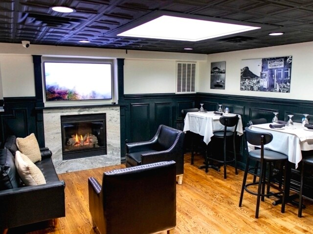 More Photos Of 8817 W 143rd St, Orland Park Restaurant For Sale