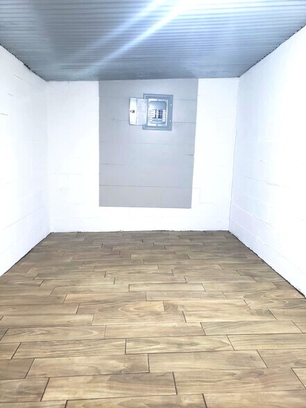 More Photos Of 306 Easton St. St, Allen Office Residential For Sale