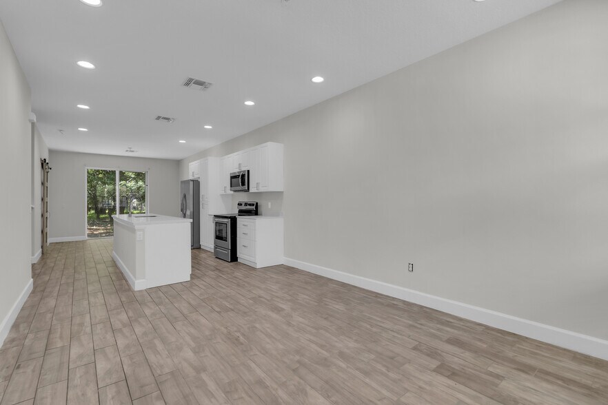 More Photos Of 4432-4444 Summer Flowers Pl, Kissimmee Apartments For Sale
