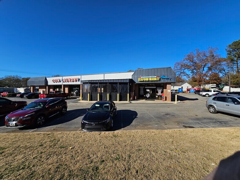 More Photos Of 227 Atlanta Hwy, Gainesville Freestanding For Sale