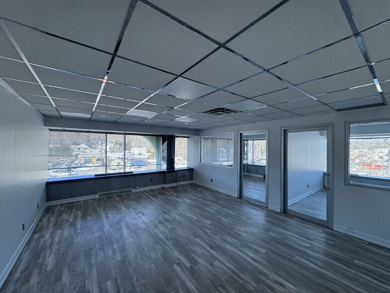 More Photos Of 734 Walt Whitman Rd, Melville Loft Creative Space For Lease