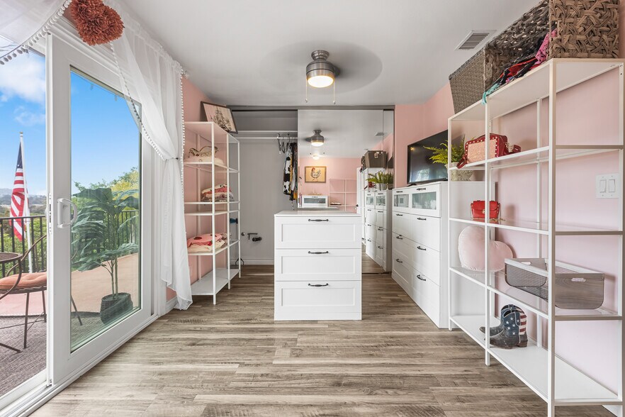 More Photos Of 22053 Highland St, Wildomar Specialty For Sale