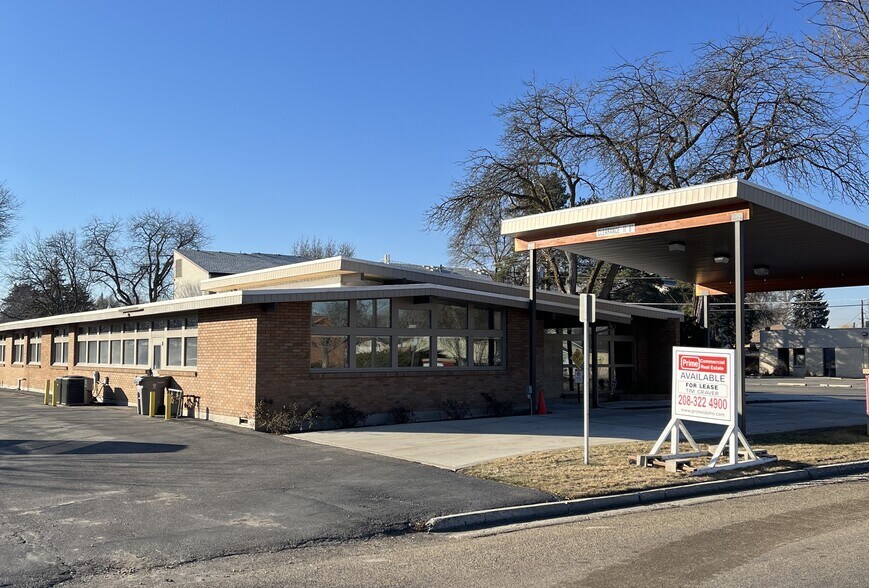 Primary Photo Of 222 E Elm St, Caldwell Medical For Lease