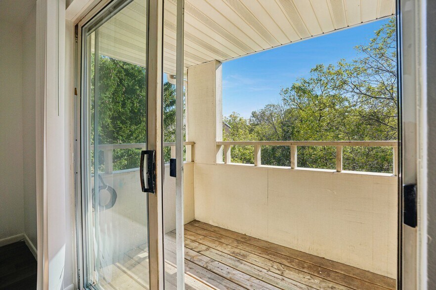 More Photos Of 1124-1148 Morraine View Dr, Madison Apartments For Sale