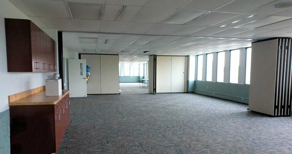 More Photos Of 35350 Curtis Blvd, Eastlake Medical For Lease