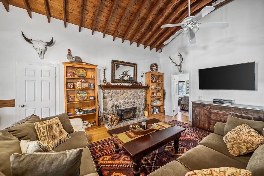 More Photos Of 535 Calf Canyon Hwy, Creston Winery Vineyard For Sale