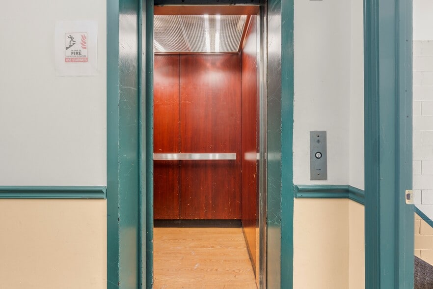 More Photos Of 832 Atlantic St, Bridgeport Apartments For Sale