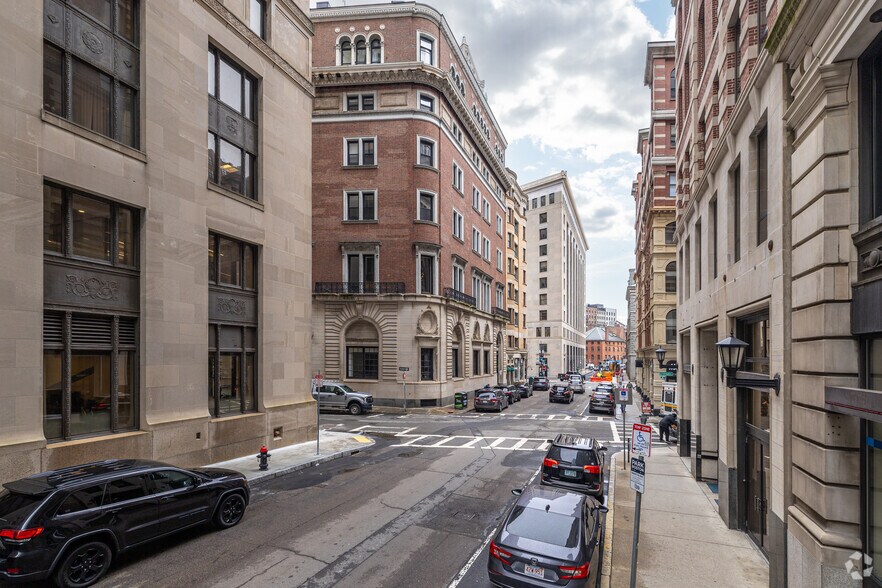 More Photos Of 22 Batterymarch St, Boston Office For Sale