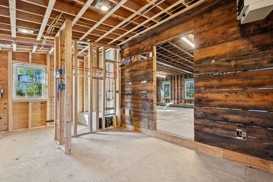 More Photos Of 8 Pine St, Boston Flex For Sale