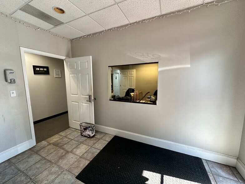 More Photos Of 1385 Weber Industrial Dr, Cumming Distribution For Lease