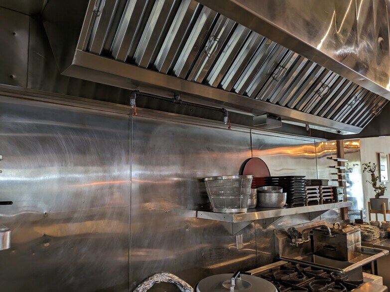 More Photos Of 521 N La Cienega Blvd, Los Angeles Restaurant For Lease