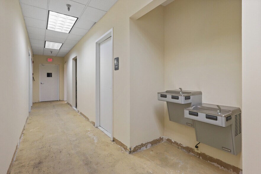 More Photos Of 339 Buschs Frontage Rd, Annapolis Medical For Sale