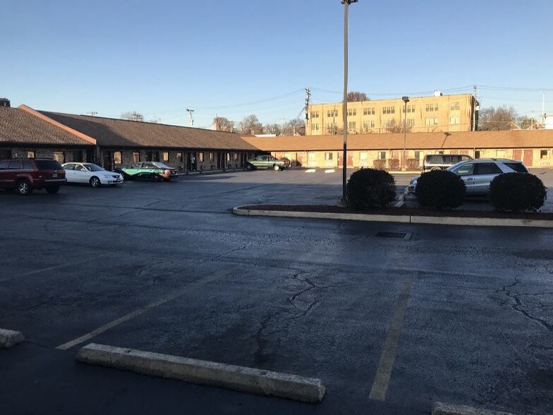 More Photos Of 3607 Hamilton Ave, Saint Louis Hotel For Sale