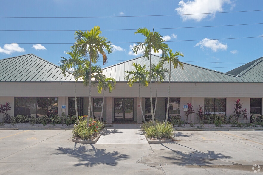 More Photos Of 1847-1865 SE Port St Lucie Blvd, Port Saint Lucie Medical For Sale