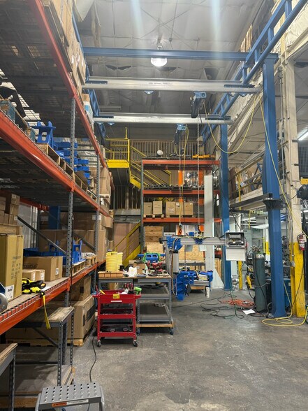 More Photos Of 11445 Warnen Rd, Maryland Heights Warehouse For Sale