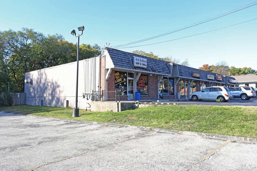 More Photos Of 10325-10403 W 75th St, Shawnee General Retail For Sale