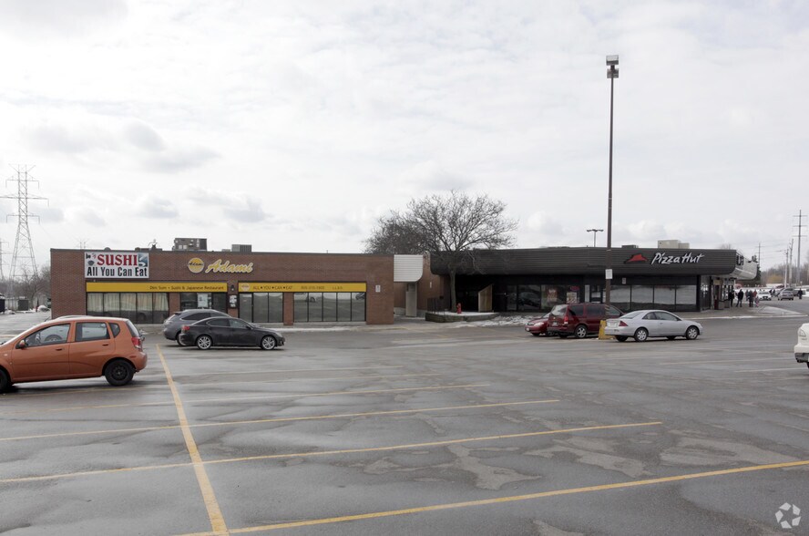 More Photos Of 1505 Guelph Line, Burlington Storefront For Lease