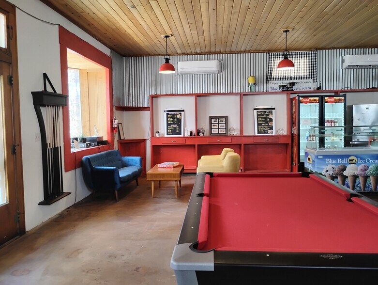 More Photos Of 111 N State St, Fort Davis Hotel For Sale