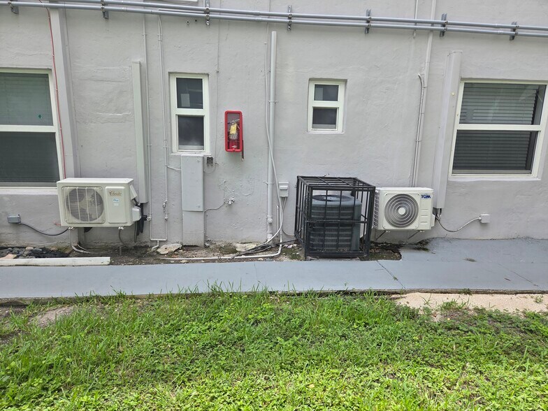 More Photos Of 120 SW 20th Ave, Miami Apartments For Sale
