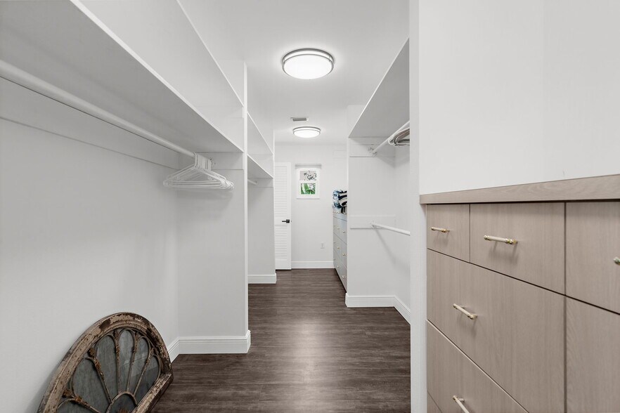 More Photos Of 22226 Sr 64, Bradenton Specialty For Sale