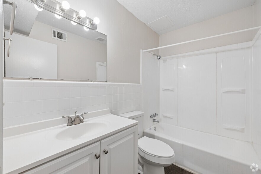 More Photos Of 1328-1344 Devonport Dr, Lexington Apartments For Sale
