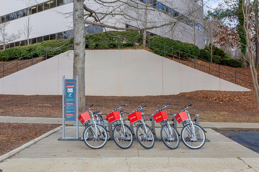 More Photos Of 5171 Glenwood Ave, Raleigh Office For Lease