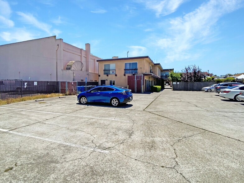 More Photos Of 2515 Santa Clara Ave, Alameda Loft Creative Space For Lease