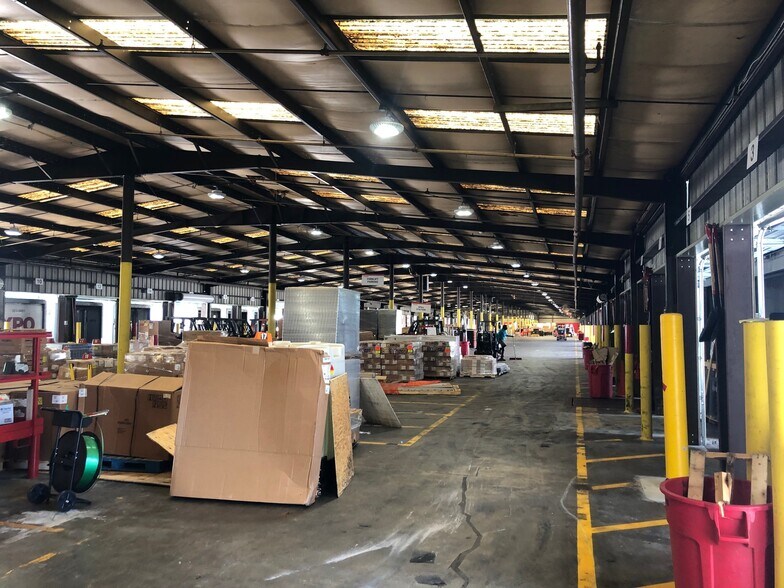 More Photos Of 3275 Moreland Ave, Conley Truck Terminal For Lease